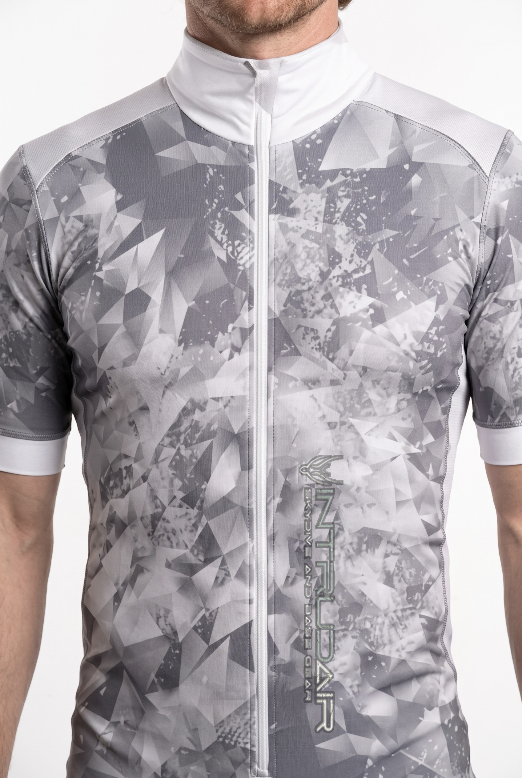 Freefly CF Short - White/White Shards