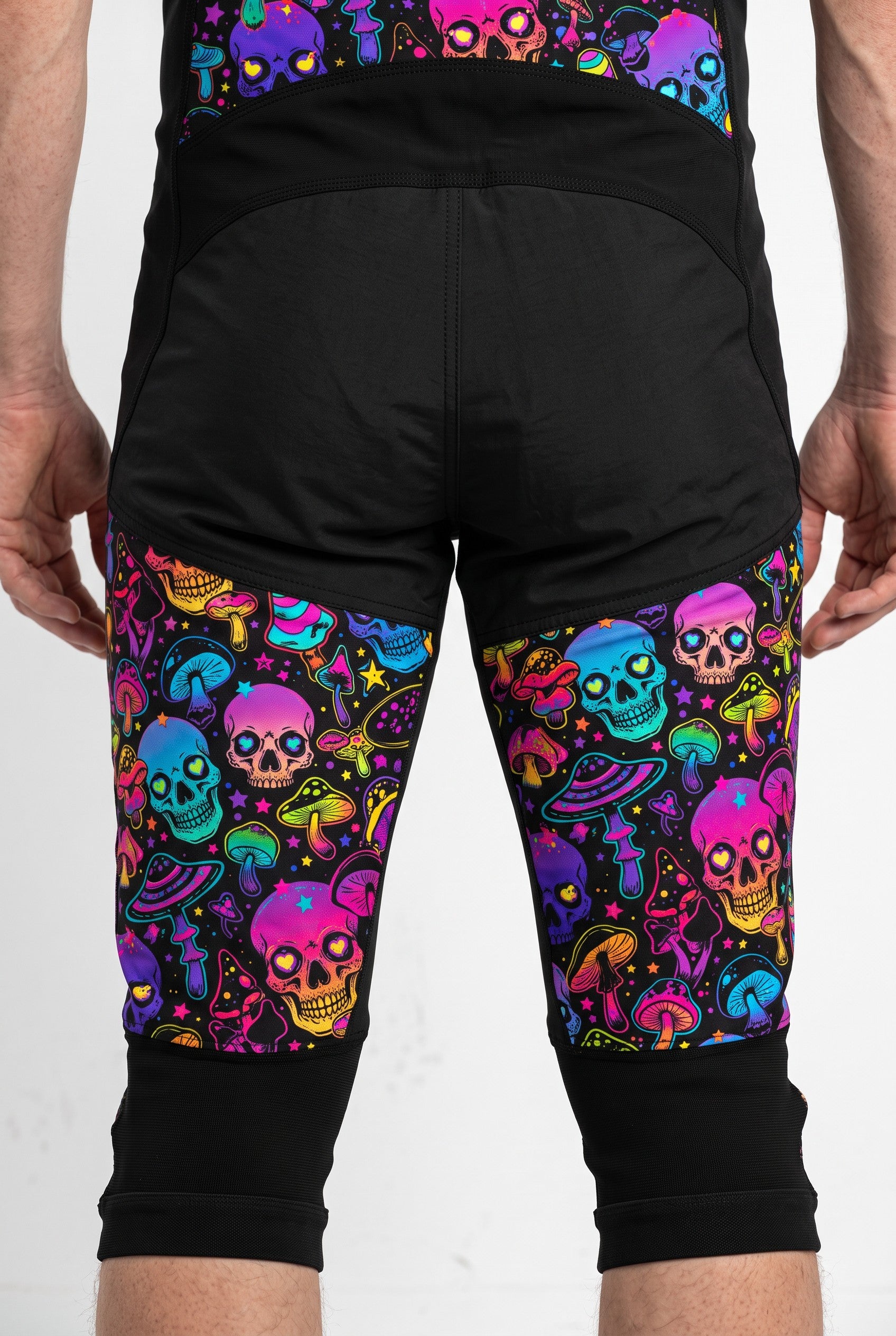 Freefly CF Short - Black/Cosmic Skulls Print