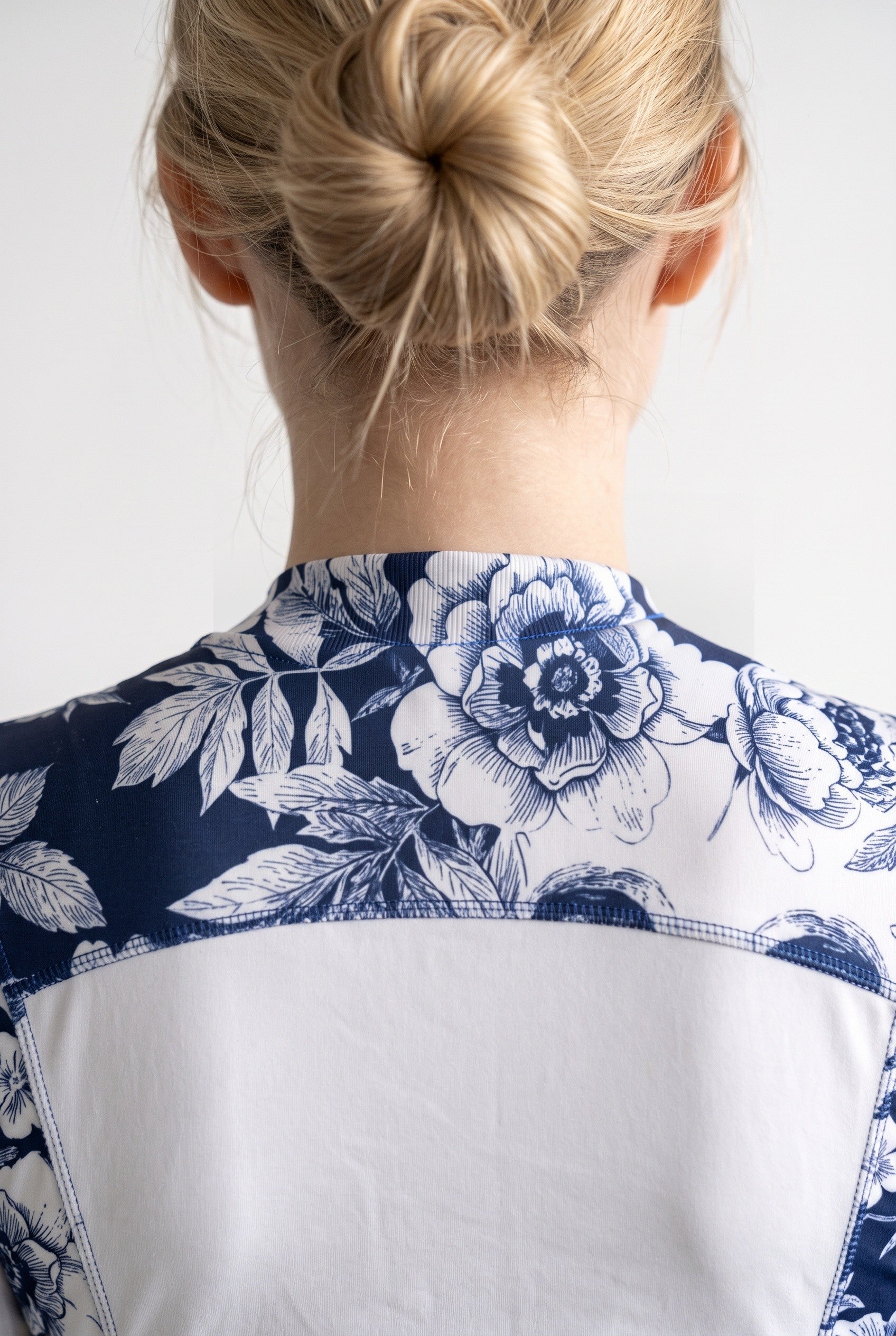 Freefly CF Short Female - White/White Lotus Print
