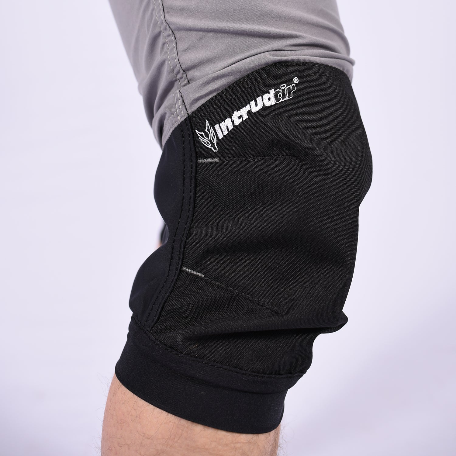 Freefly CF Short Female [M] Red/Colour Void Print